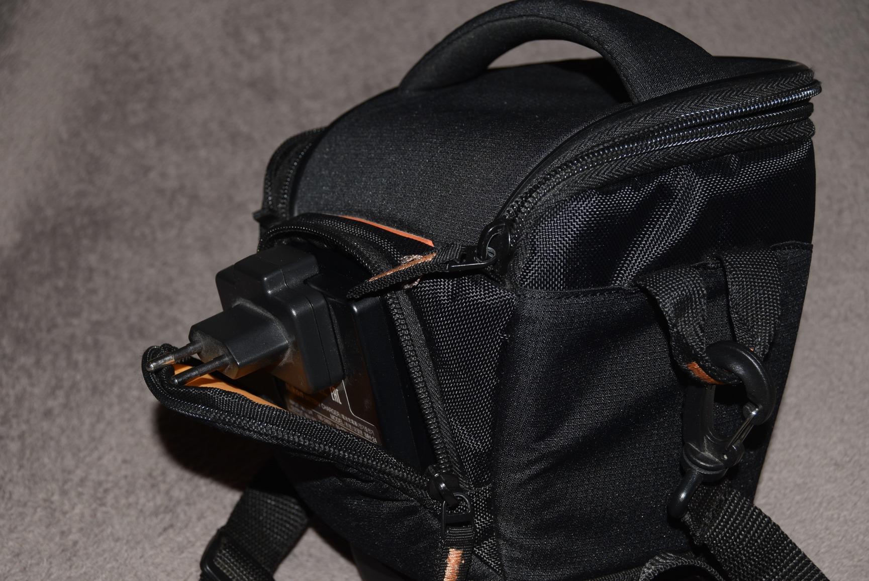 Case Logic SLRC200 housse appareil photo reflex noir semi-rigide