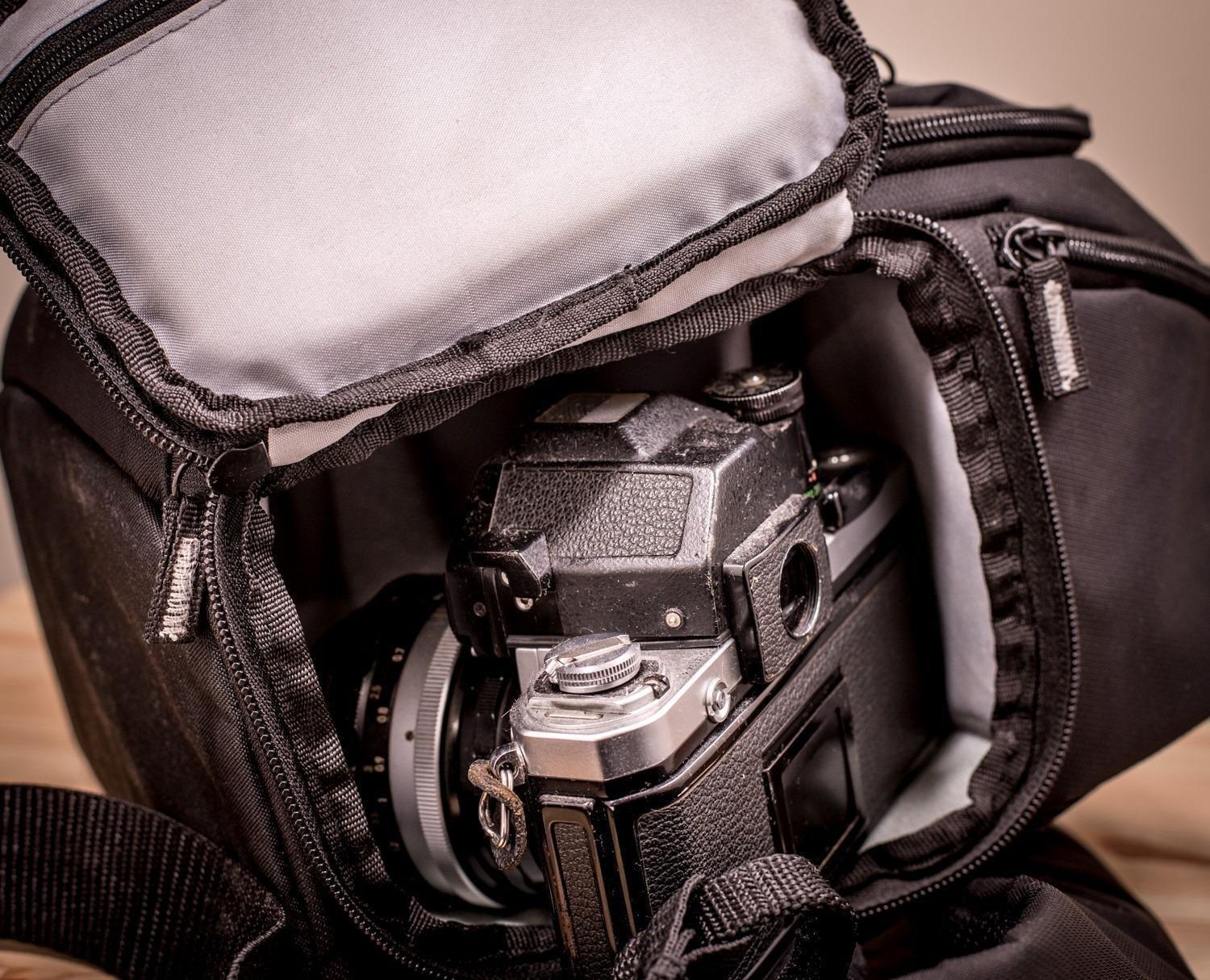 Case Logic TBC410K bandoulière photo reflex noir nylon