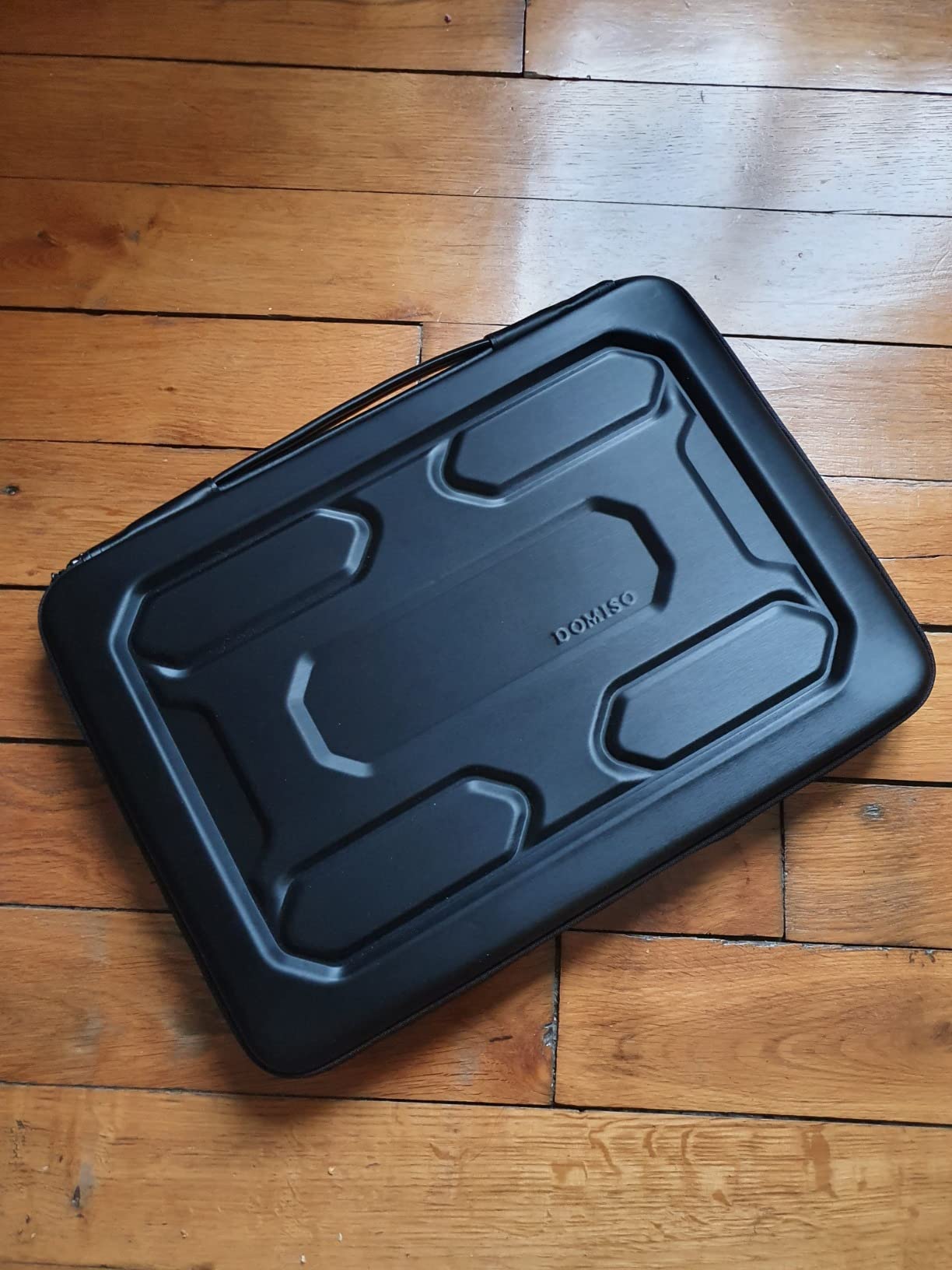 Domiso housse 17-17,3" EVA noir antichoc