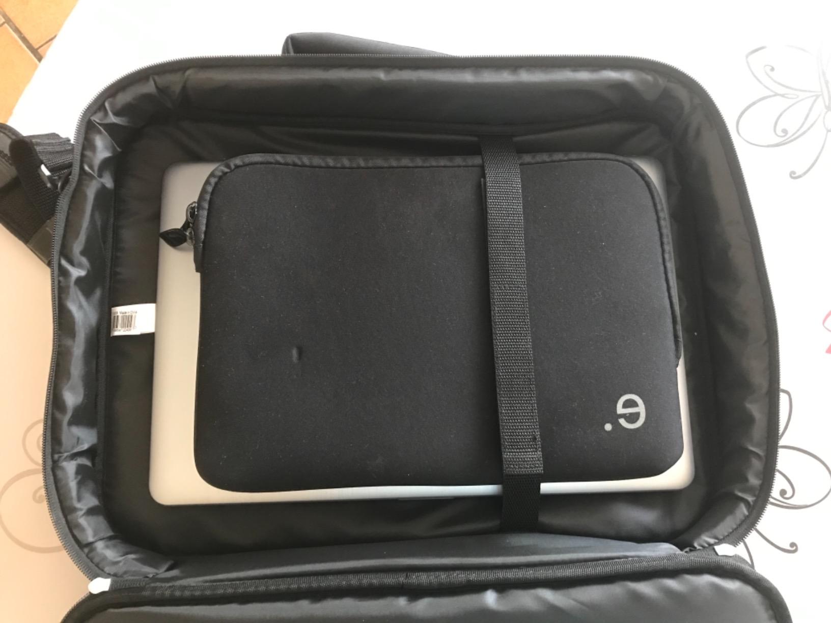 Case Logic VNCi217 sacoche ordinateur 17,3" noire