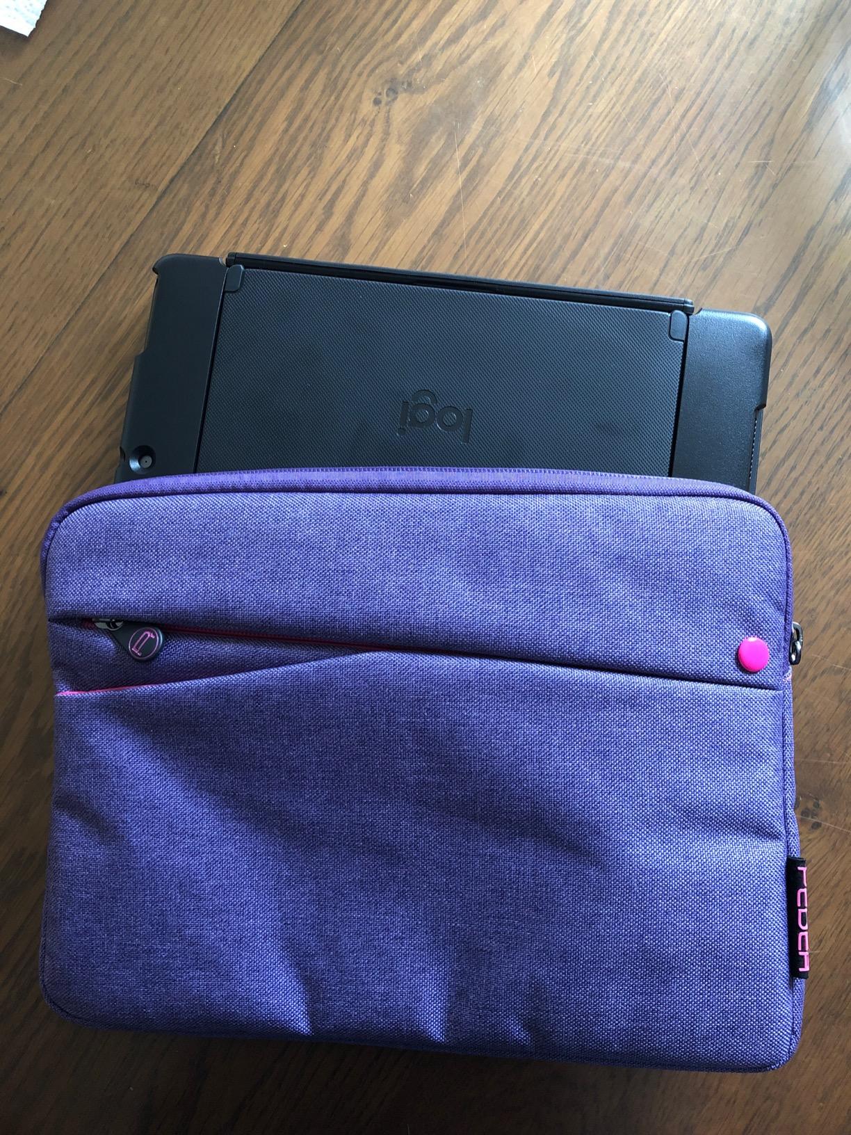 Pedea Fashion housse tablette 11" violette rembourrée