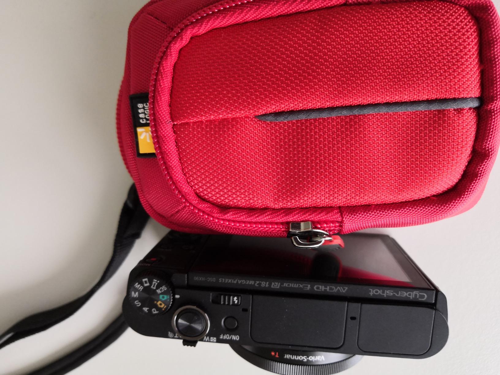 Case Logic DCB302R étui compact rouge nylon