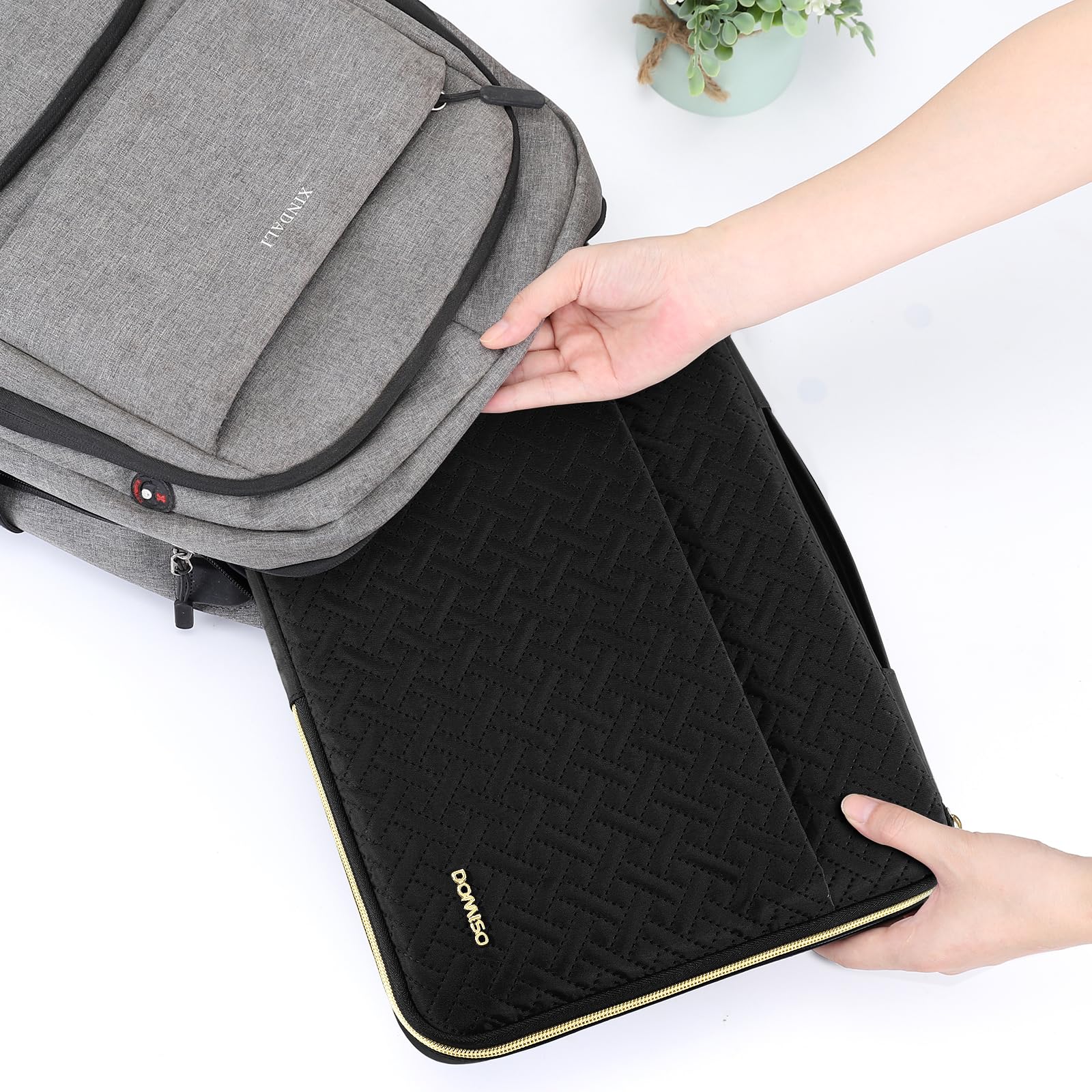Domiso 16" housse PC noire zip doré avec pochette