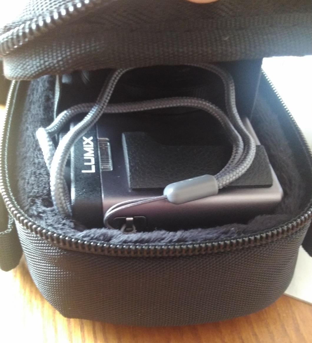 Case Logic QPB-202K housse appareil photo compact noire semi-rigide