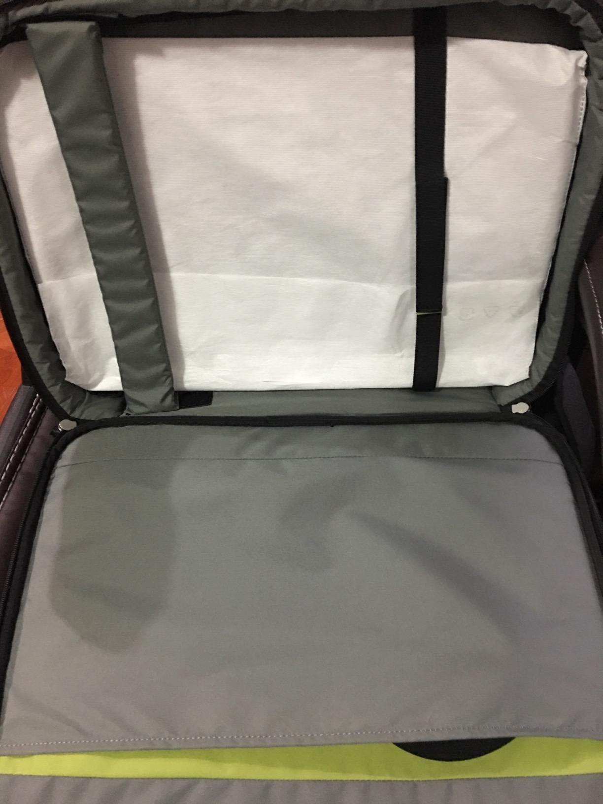 Case Logic PNC218 sacoche PC 17-18" noire nylon