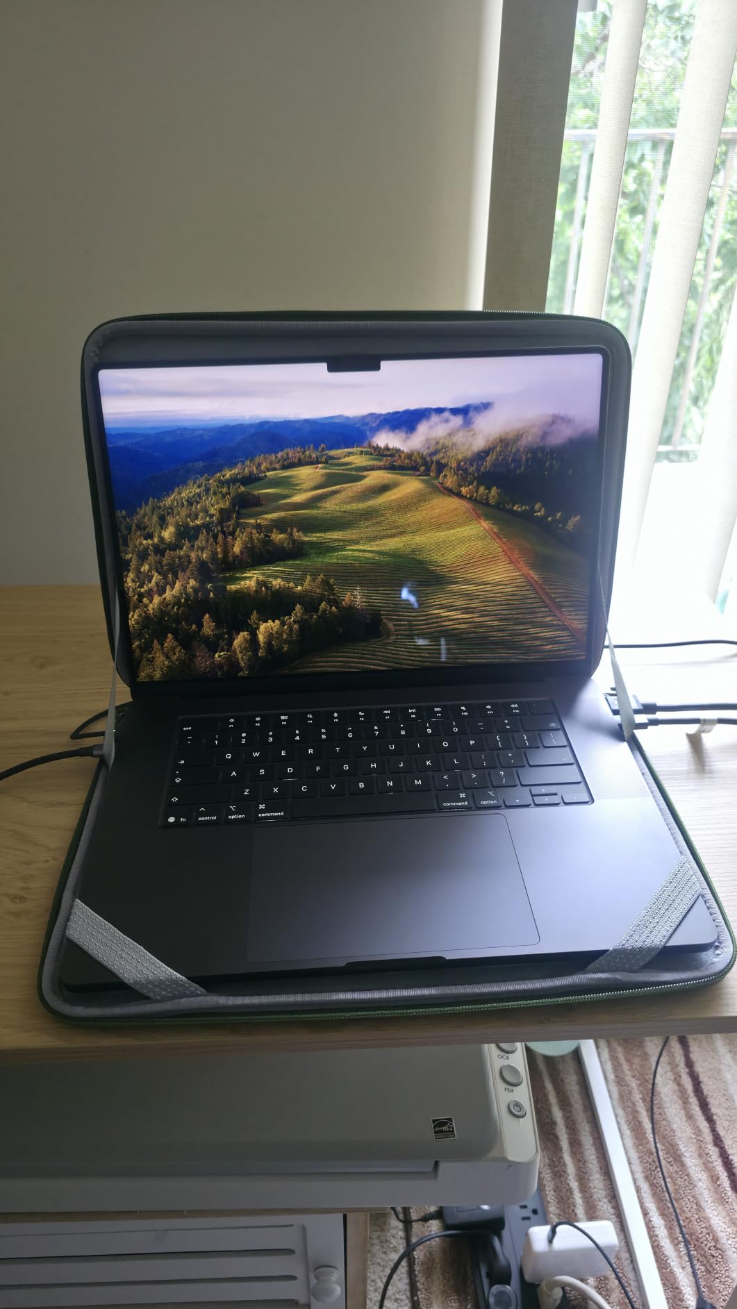 Smatree X8245 housse rigide 13" iPad Air M3 noir/blanc EVA