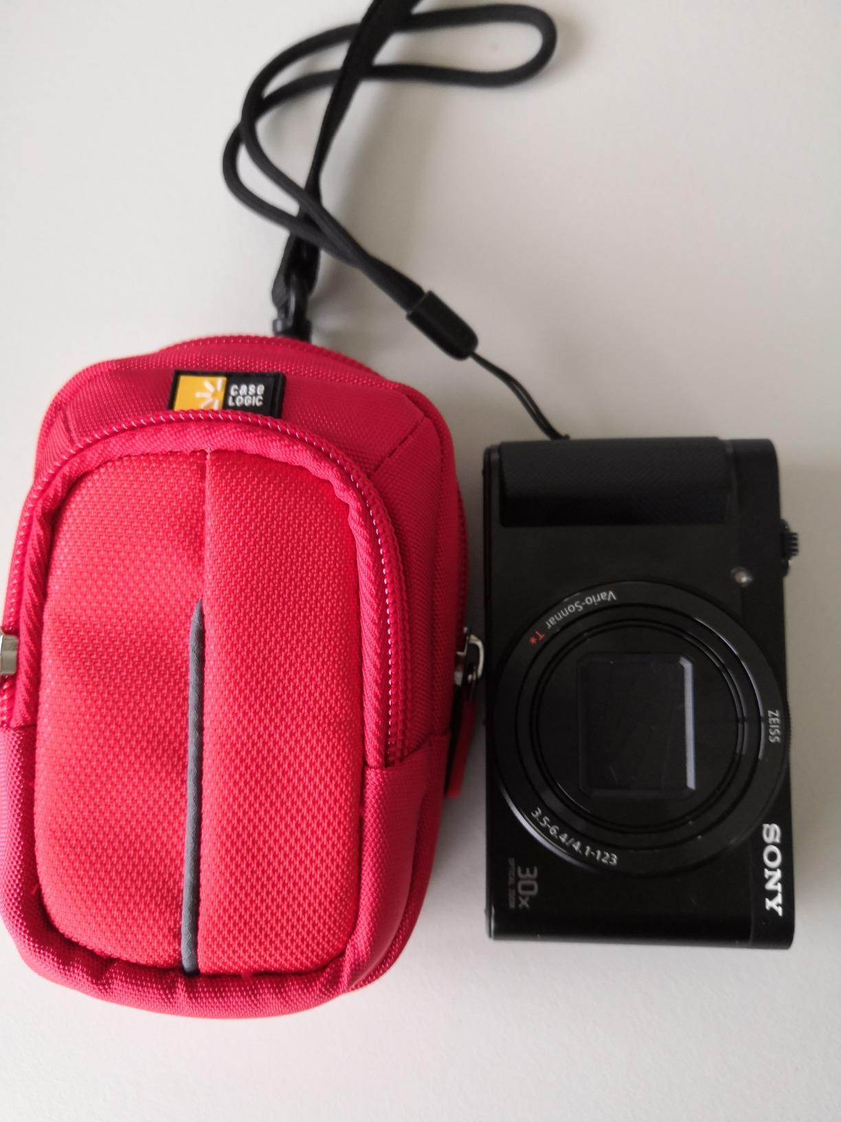 Case Logic DCB302R étui compact rouge nylon