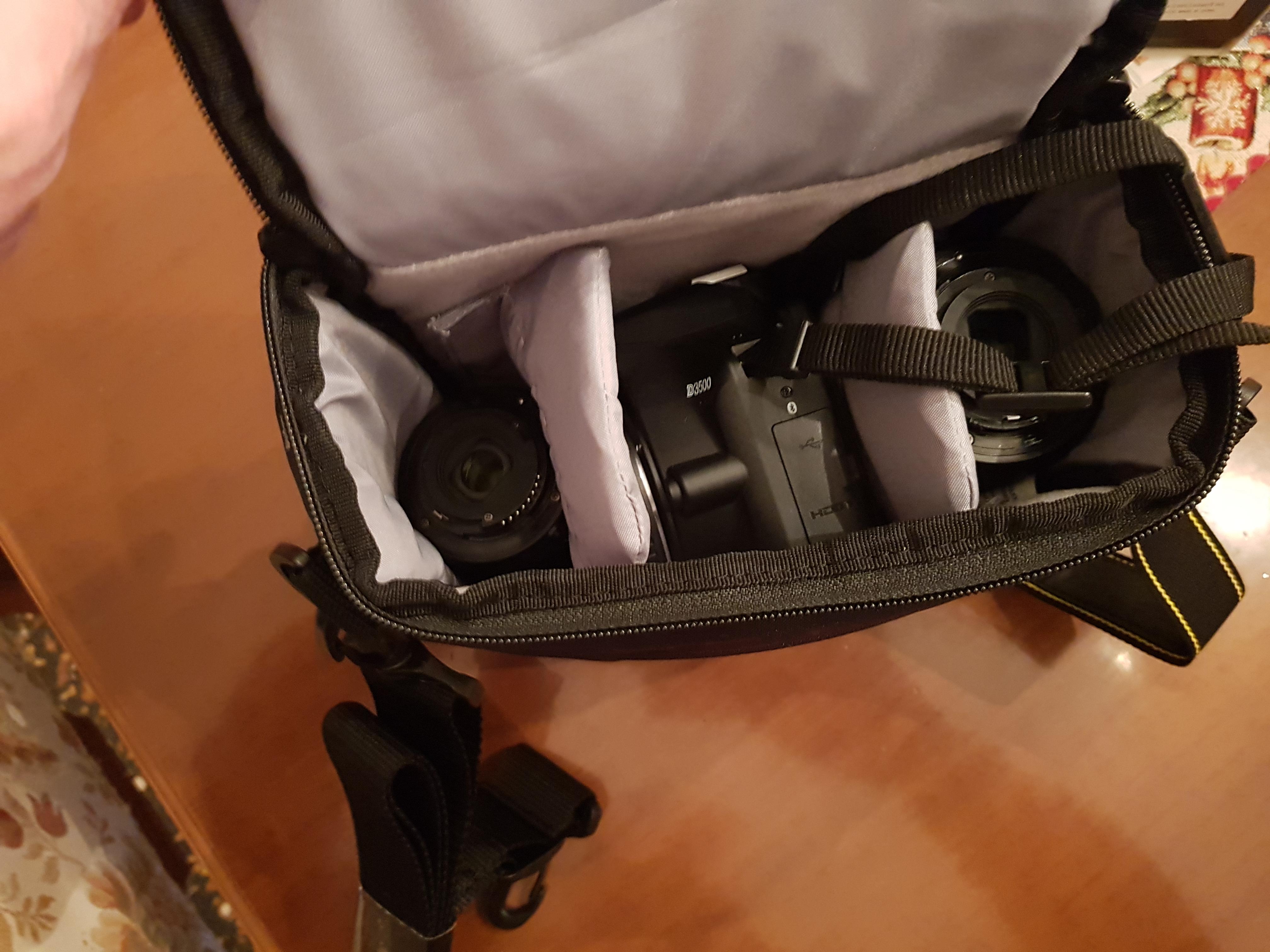 Case Logic TBC409K housse reflex noir protection hamac