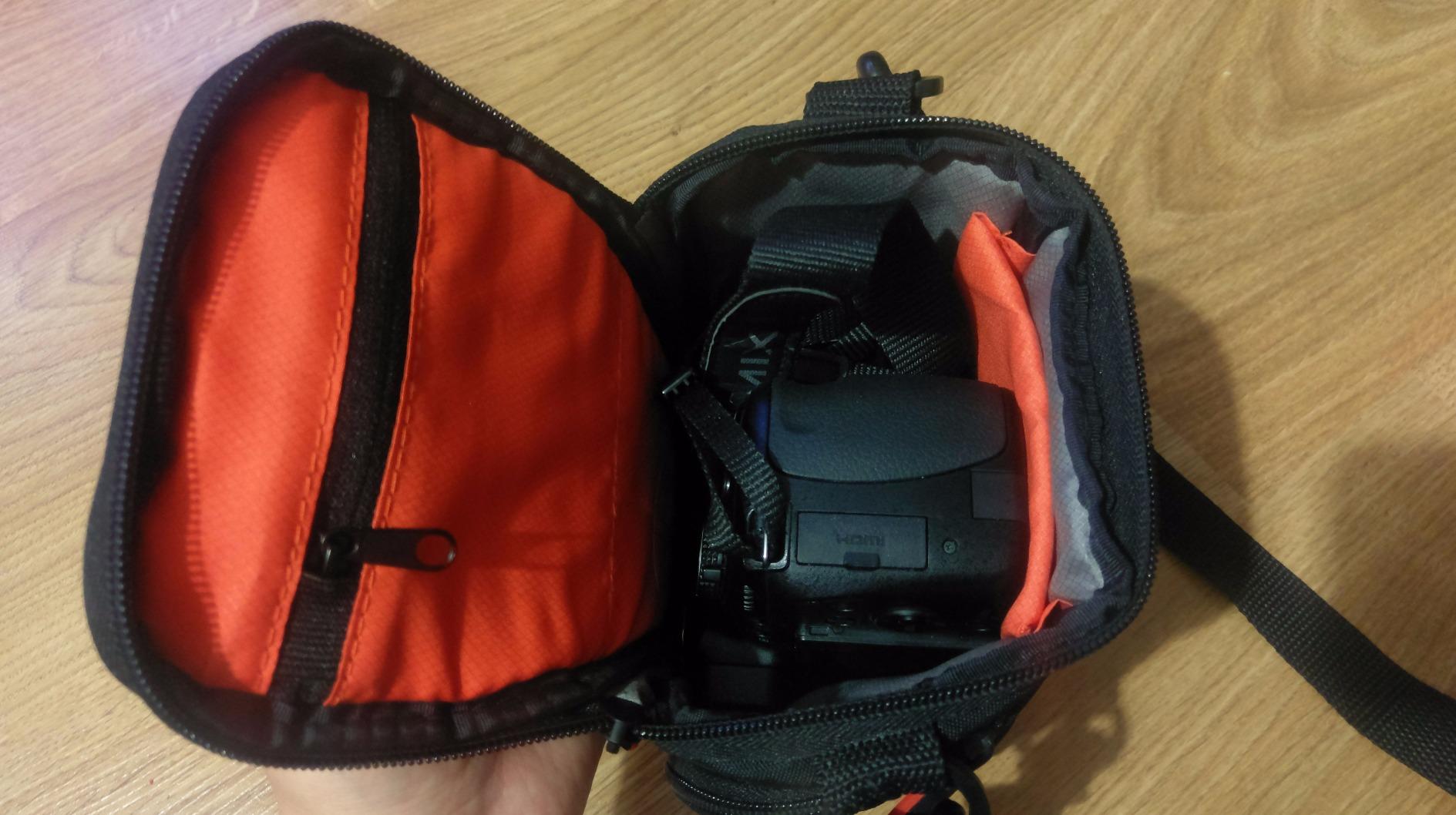 Case Logic DCB-304K étui appareil photo noir grand zoom