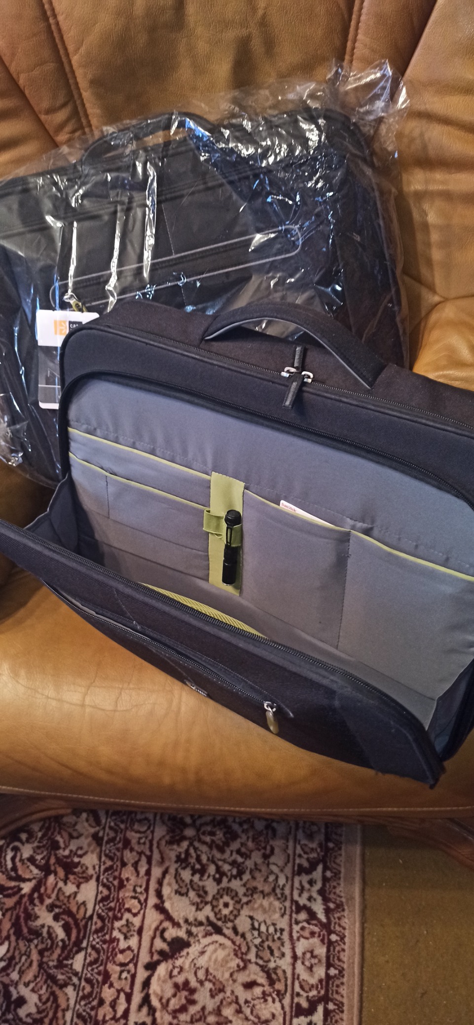 Case Logic PNC218 sacoche PC 17-18" noire nylon