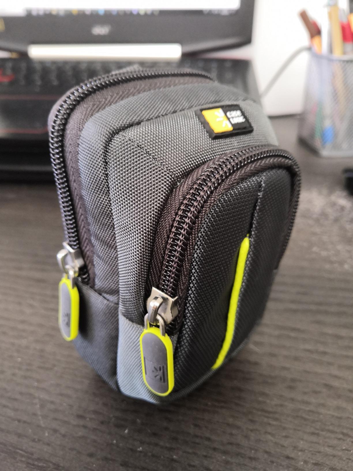 Case Logic DCB302GY étui photo compact gris polyester