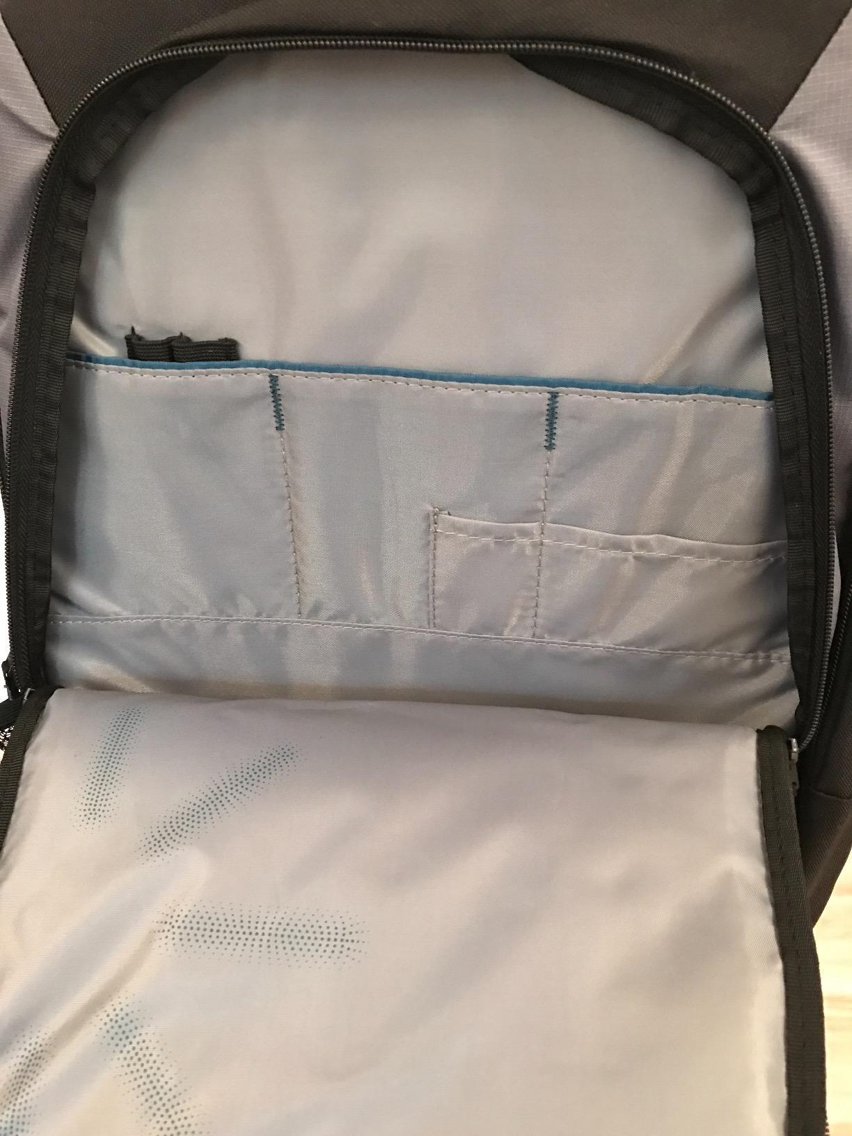 Case Logic VNB217 sac à dos PC 17 pouces noir