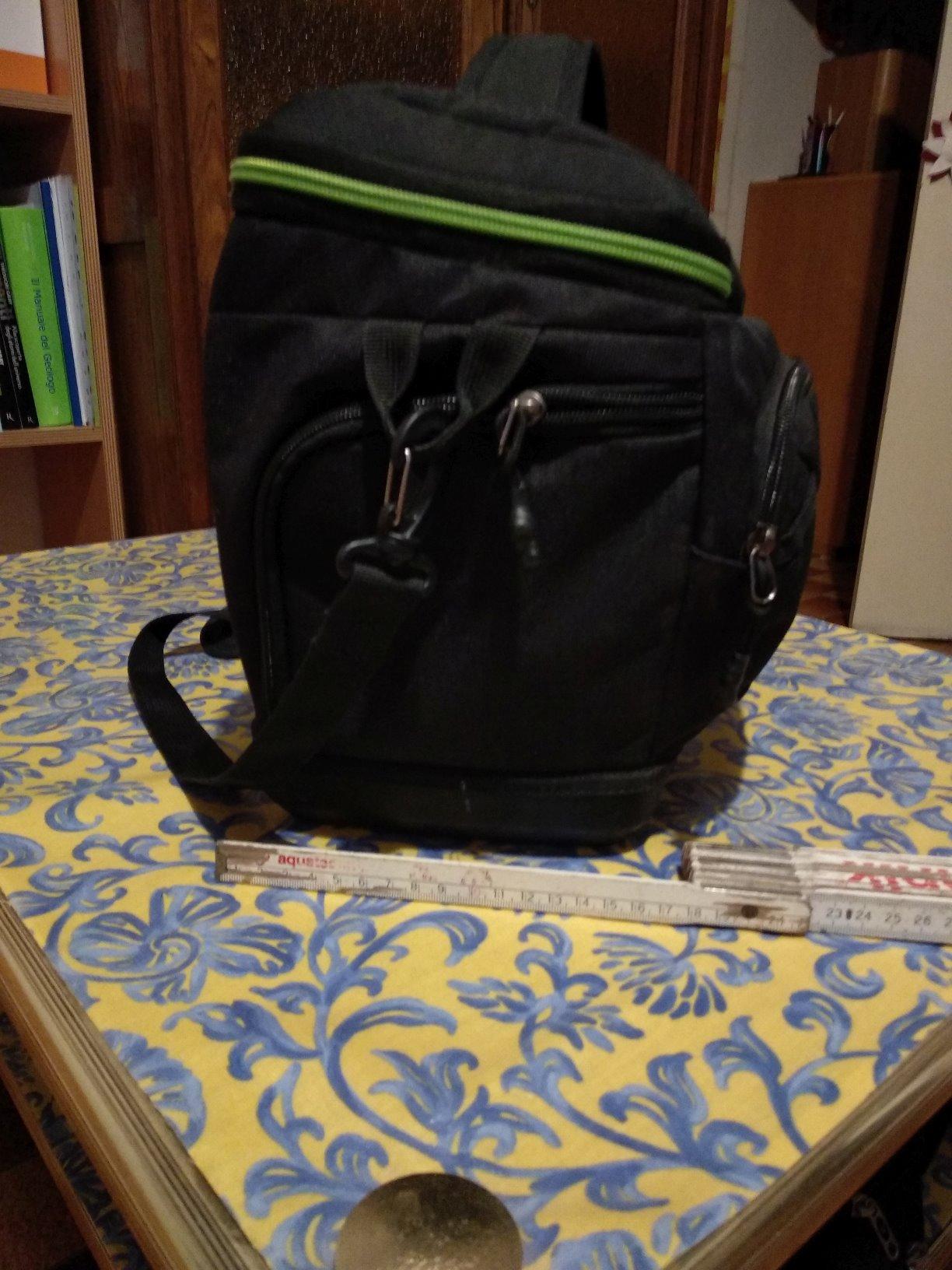 Case Logic Kontrast KDM102 sac photo reflex noir